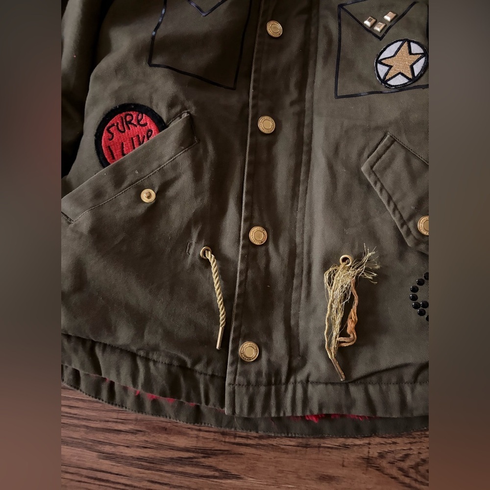 Little Marc Jacobs girls olive green & red faux fur lined winter parka patches - Picture 3 of 16